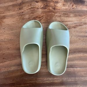 Yeezy Slides